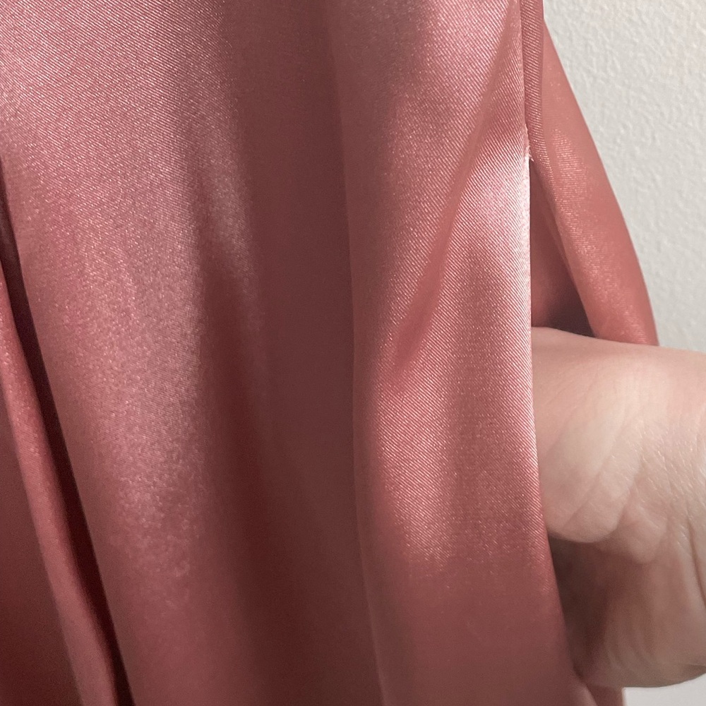 David’s Bridal Galina Signature Charmeuse Deep V-Neck A-Line Dress Dessert Coral - Picture 5 of 7